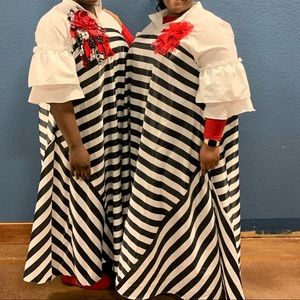 Beautiful striped dress🖤🤍